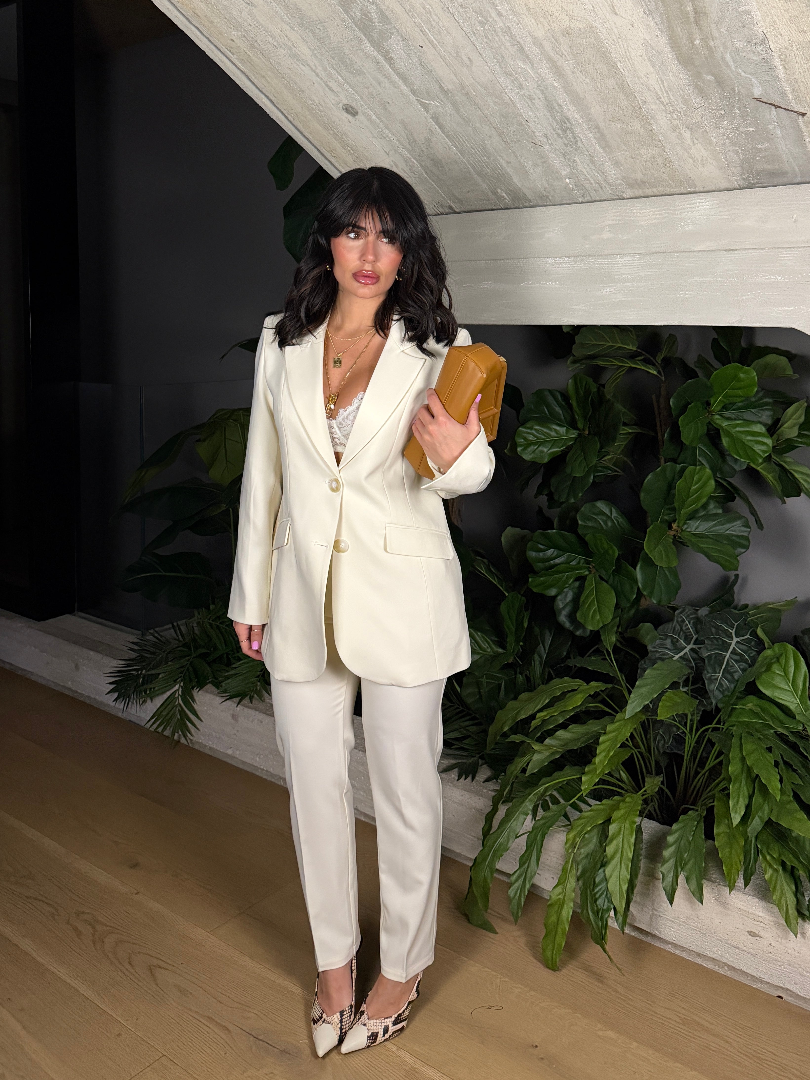 TAILLEUR AURA