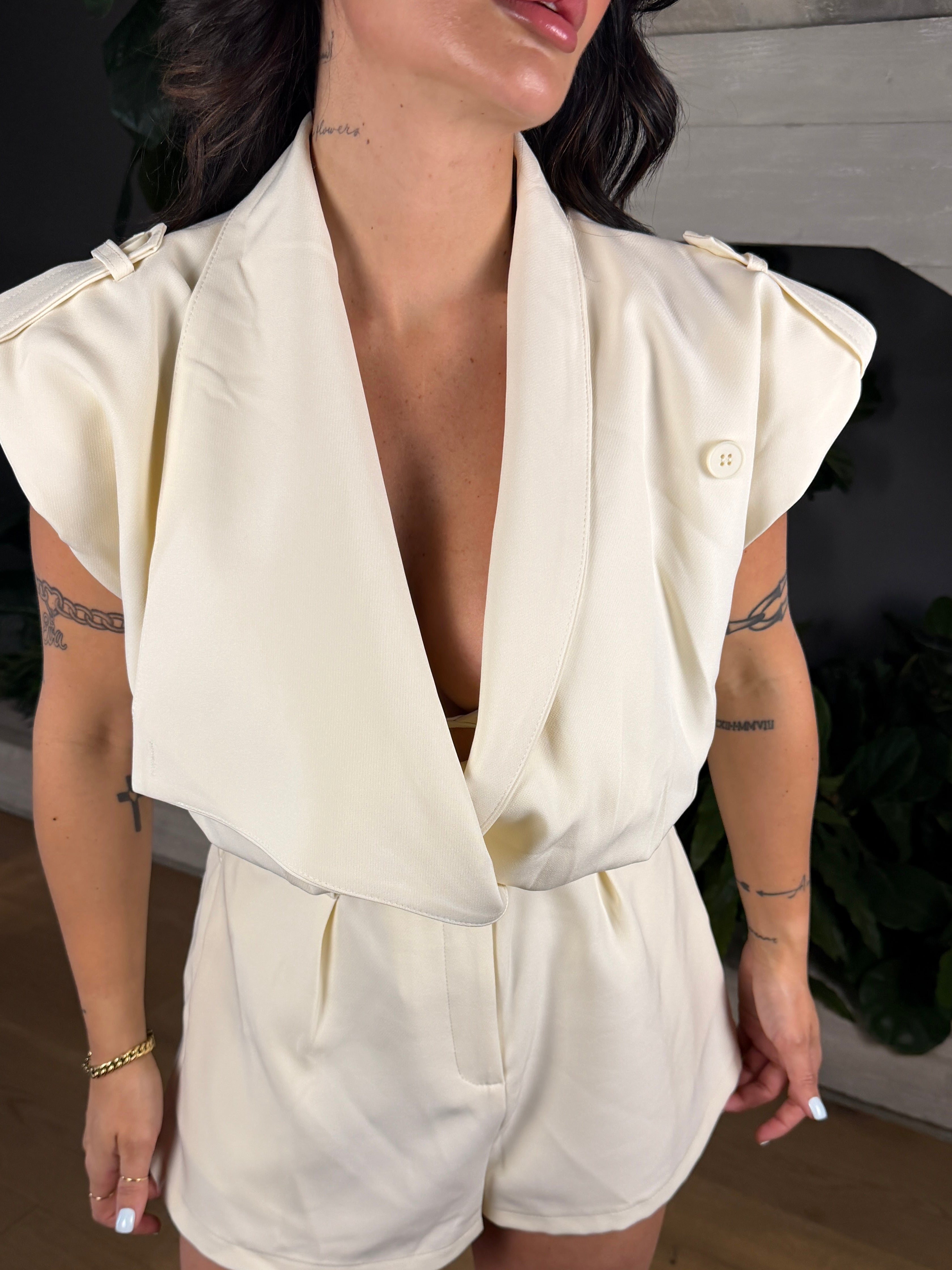 TUTINA ELVIS