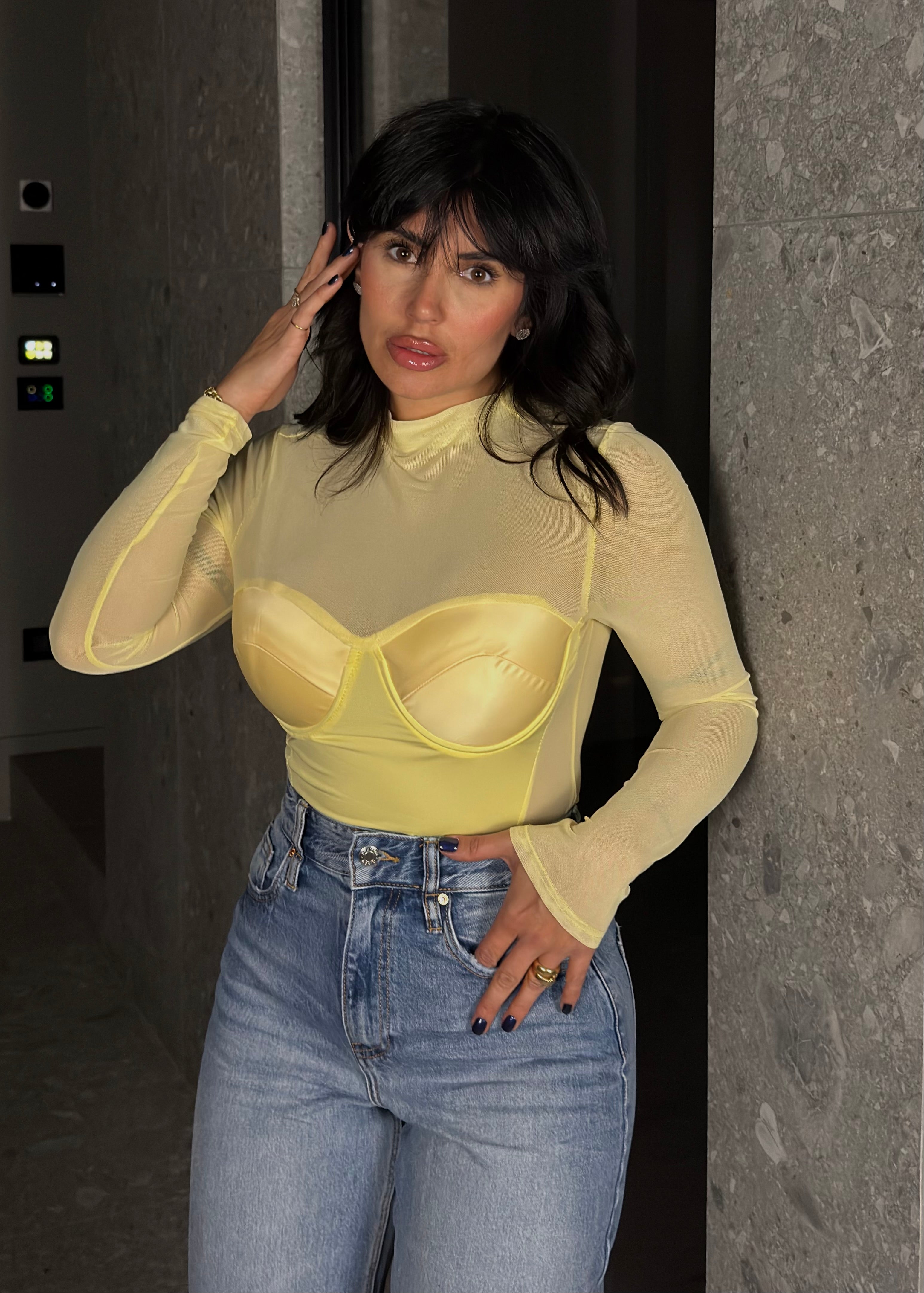 BODY NIKA