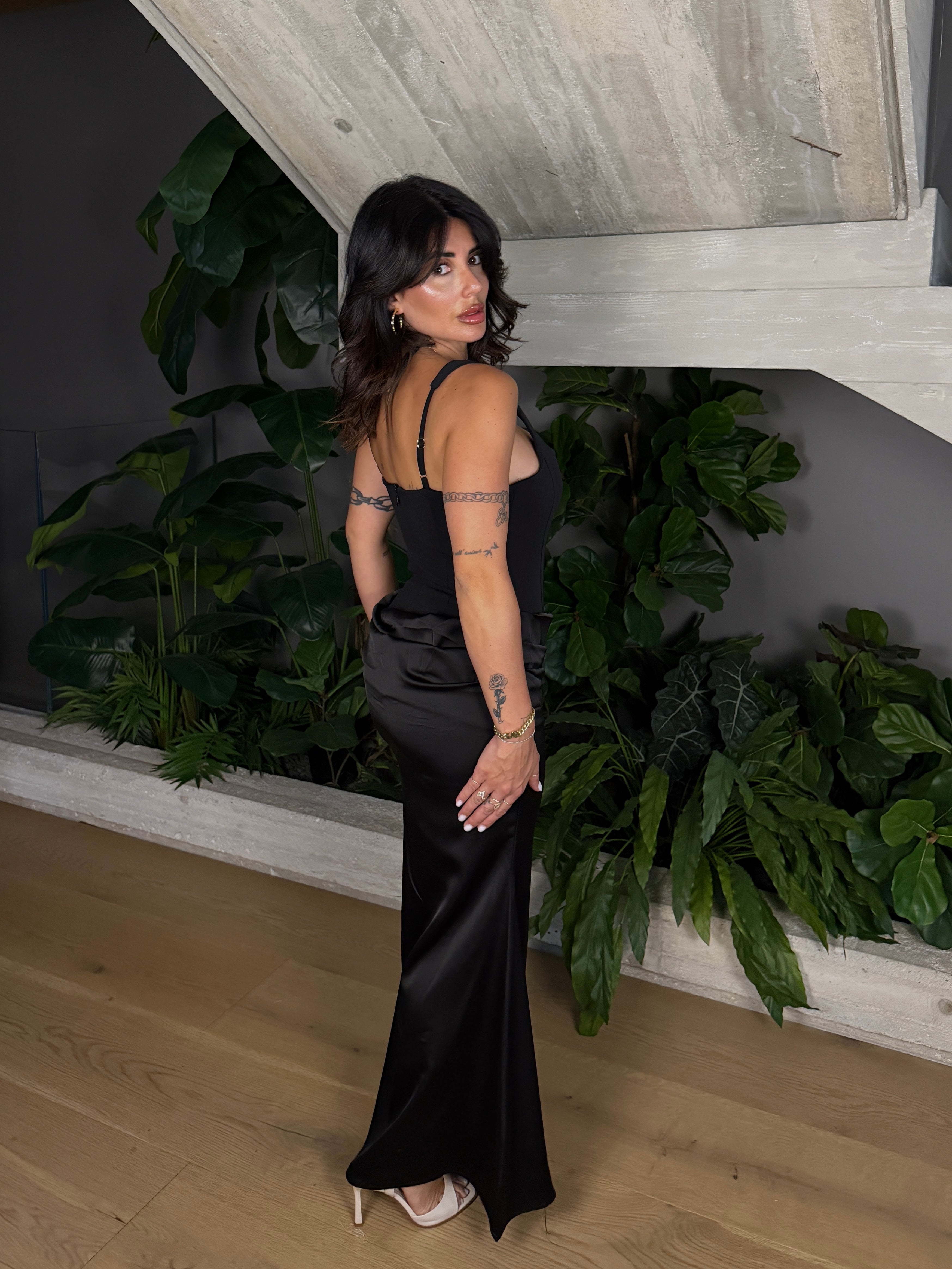 LONG DRESS VILLAS