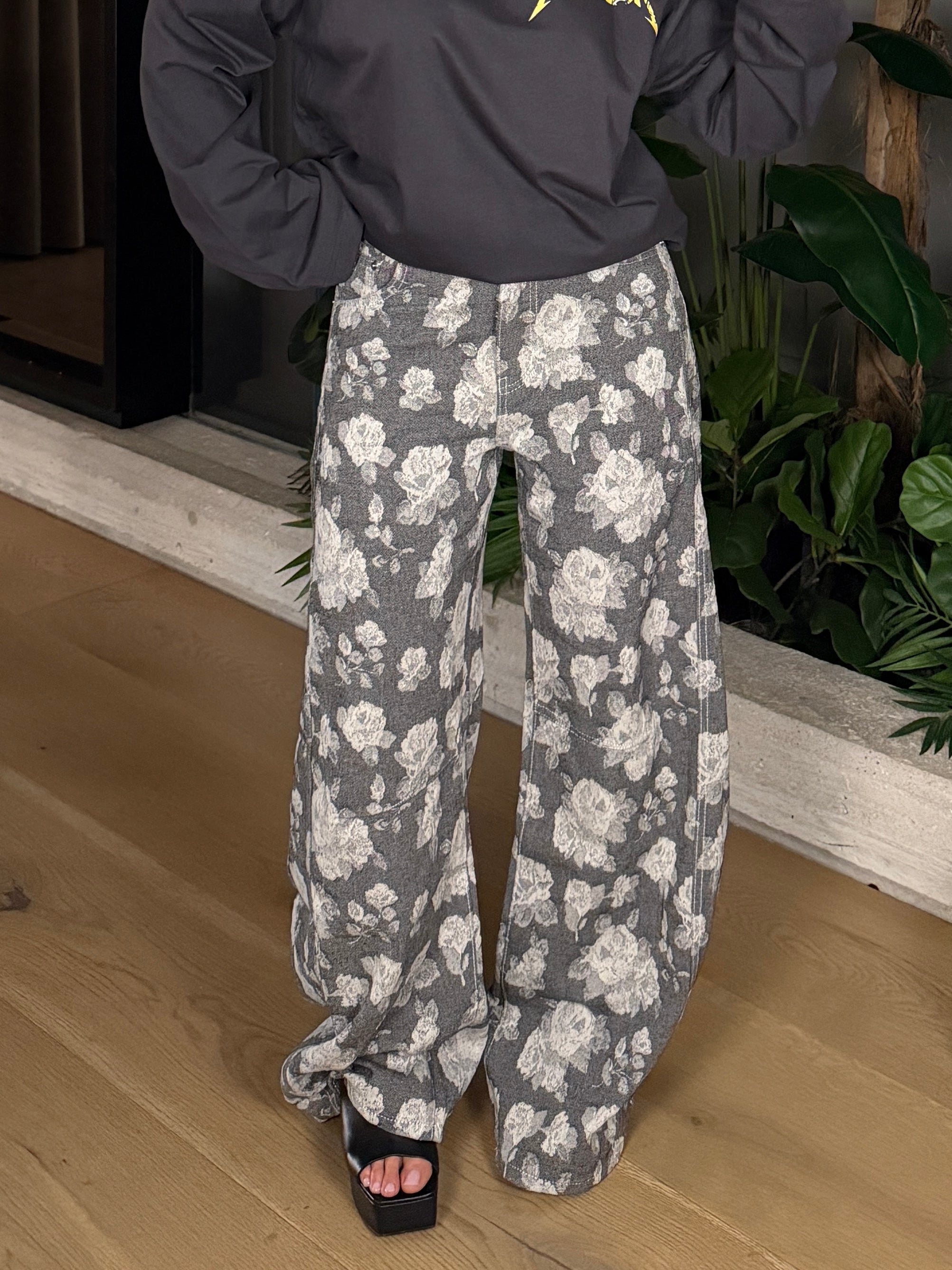 JEANS FLOWER GREY
