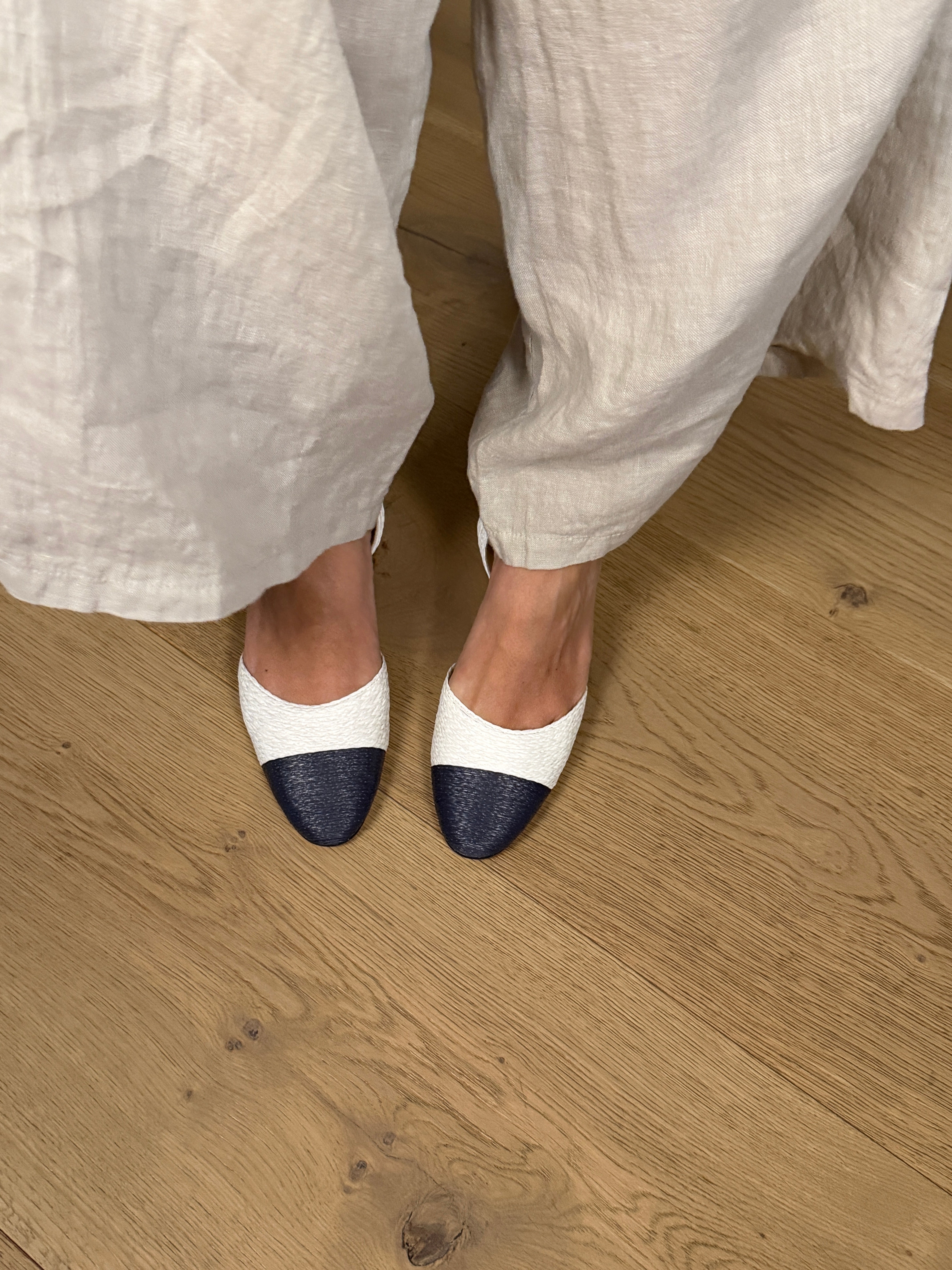 SLINGBACK  CORINA