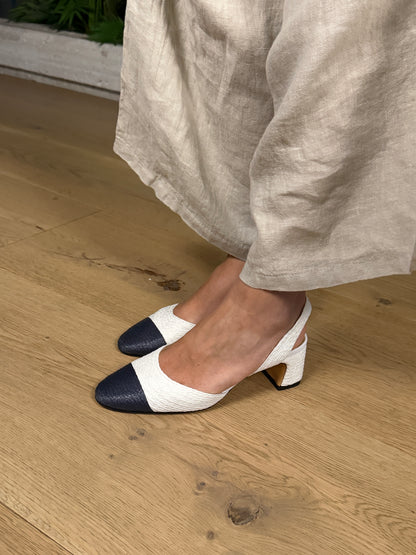 SLINGBACK  CORINA
