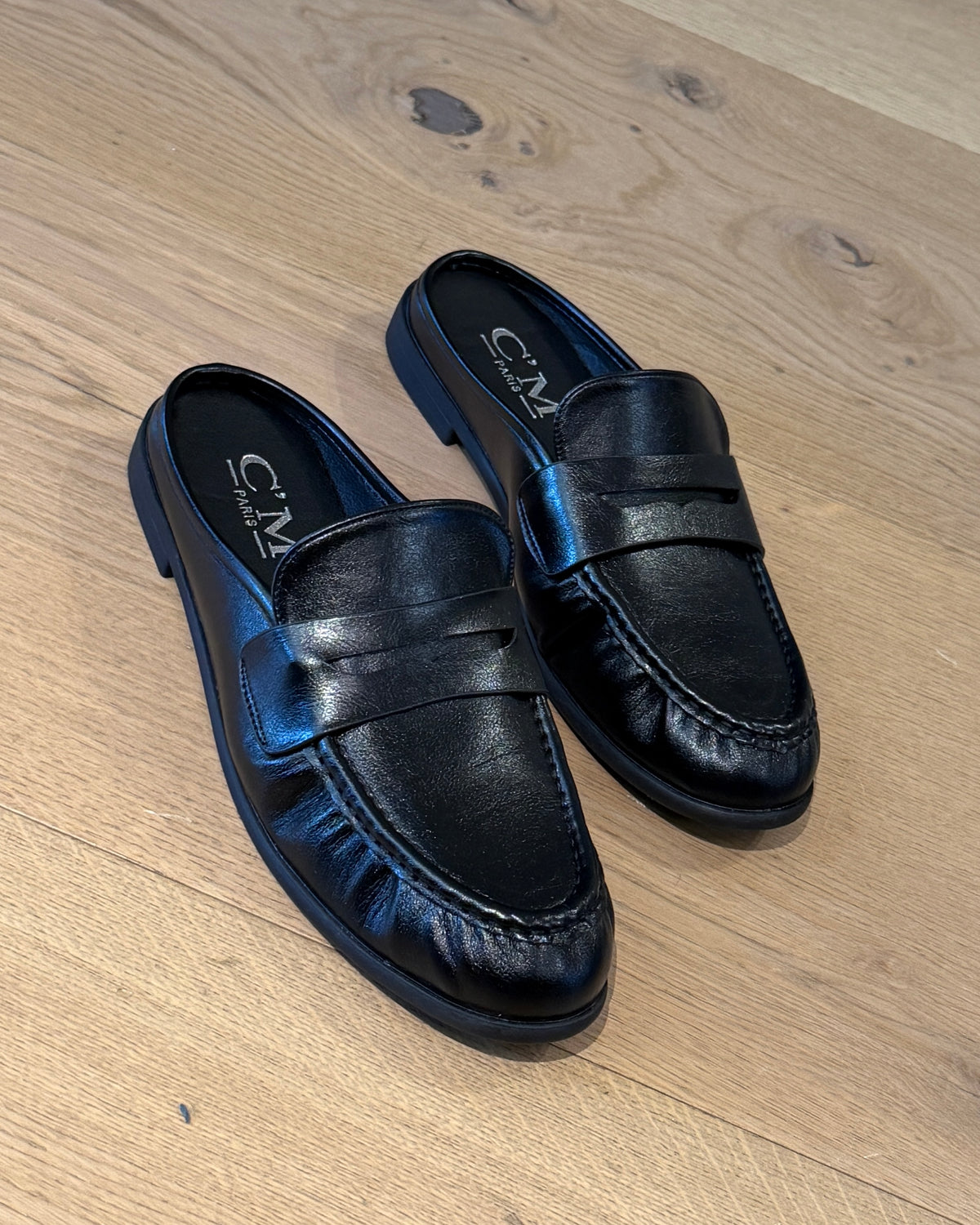 MULES NEW BLACK
