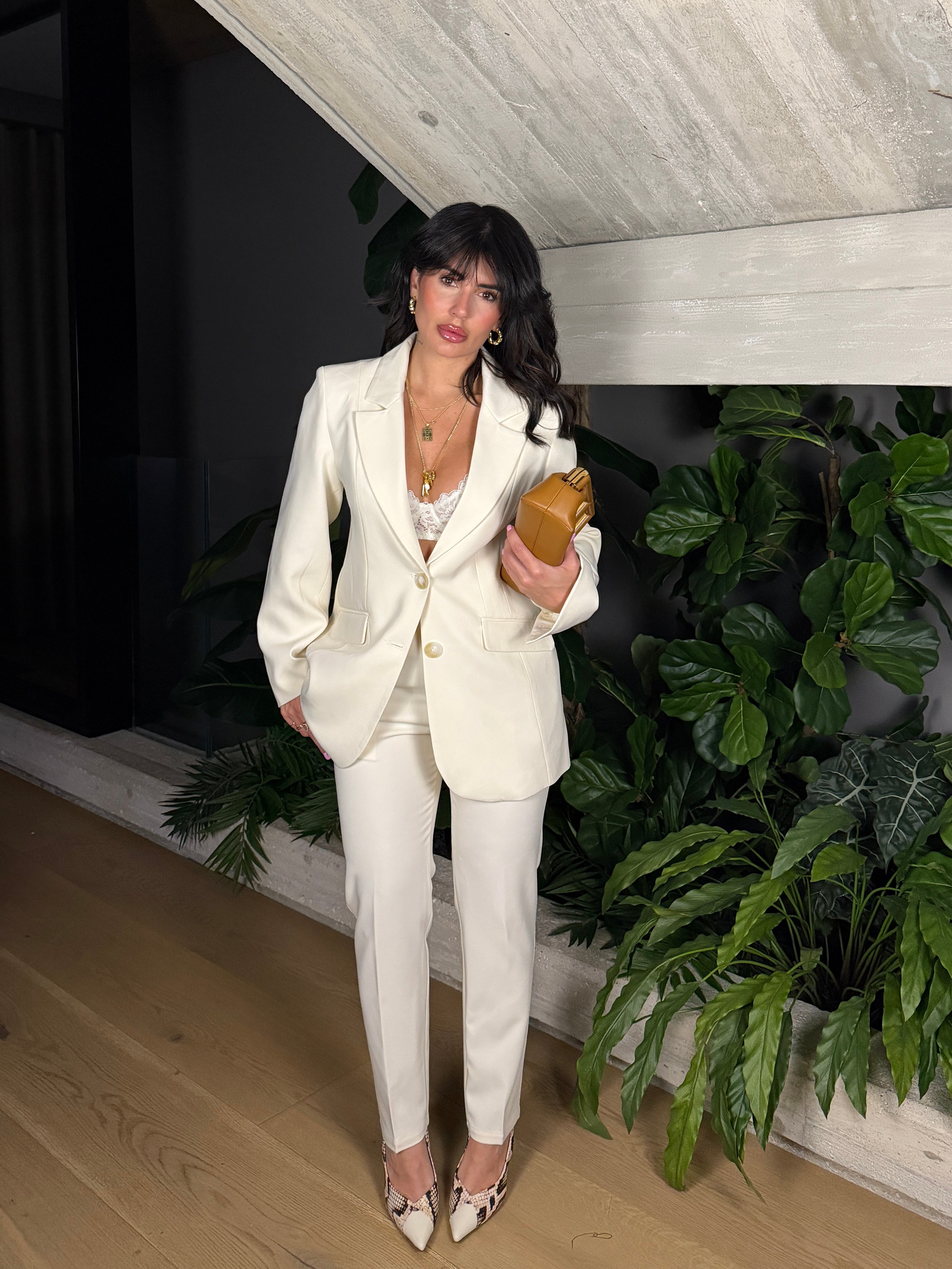 TAILLEUR AURA