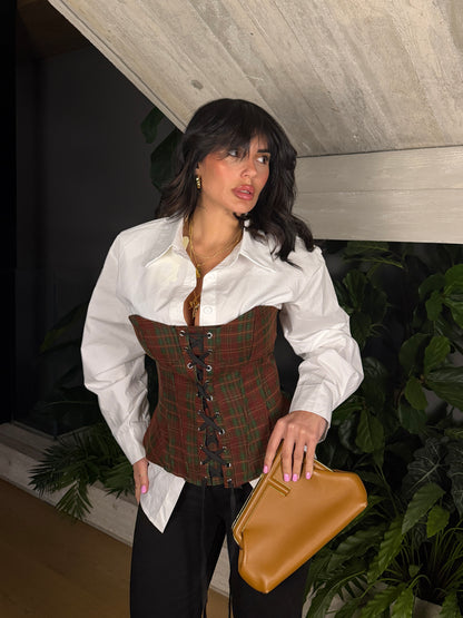 BUSTIER LADY