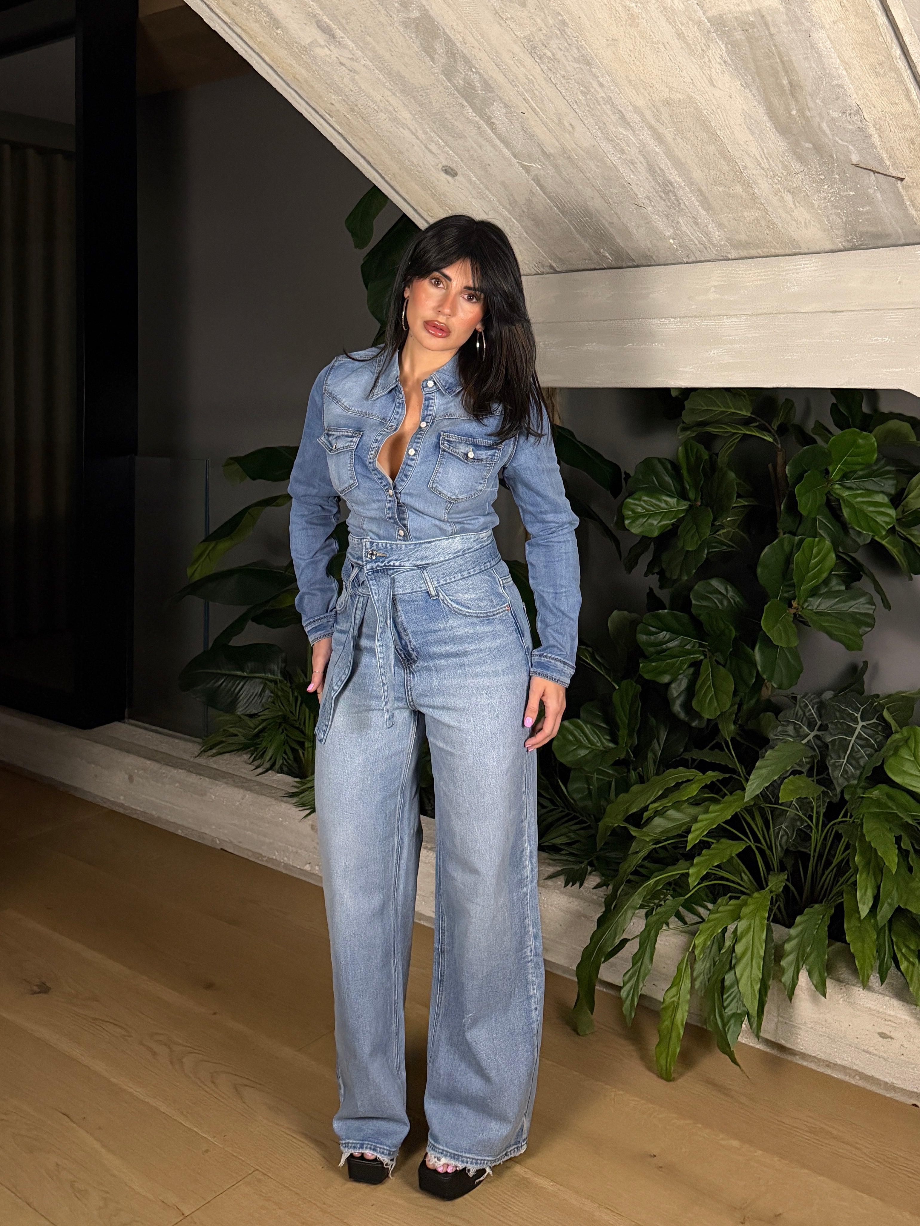 CAMICIA ATTILATA ELASTICIZZATA