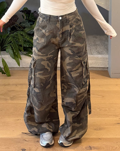 JEANS CARGO CAMO