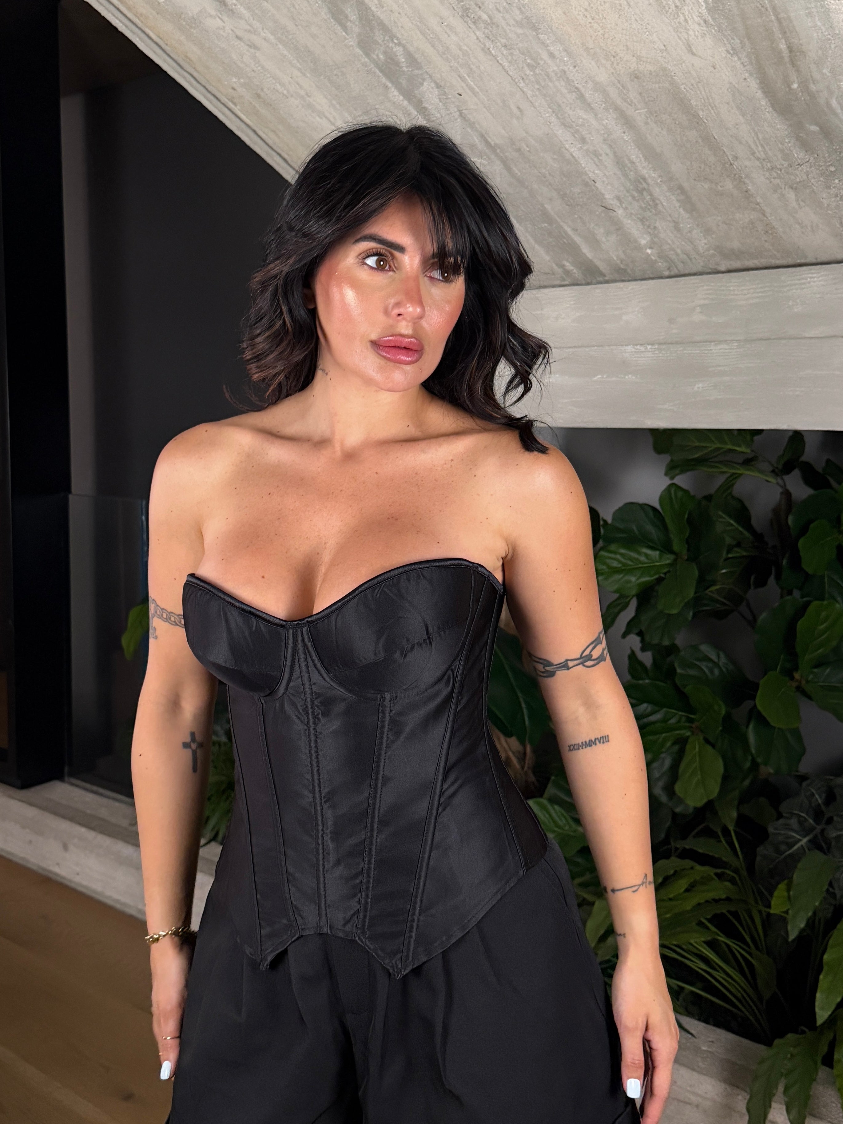BUSTINO ALEXIA