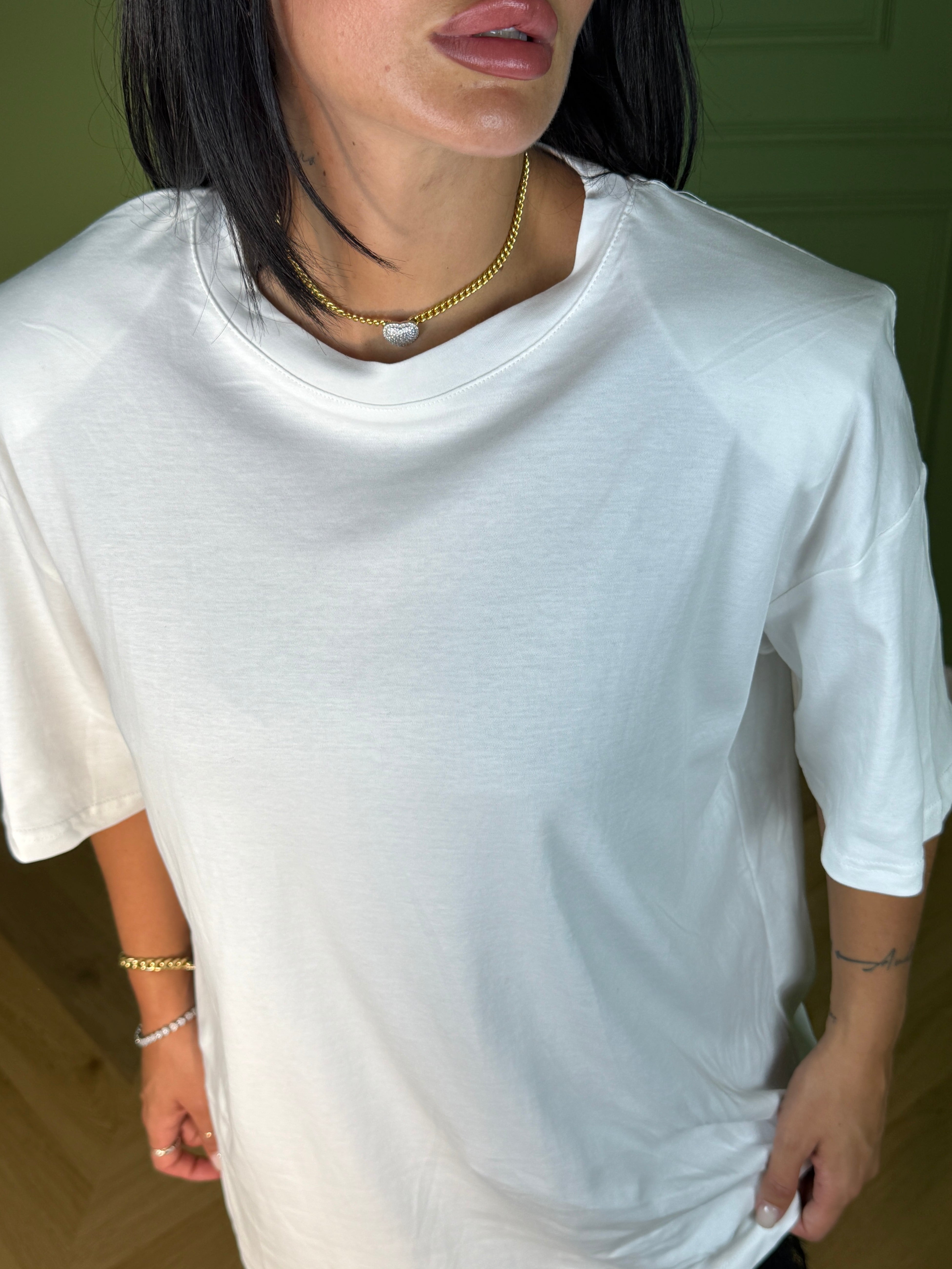 T-SHIRT OVER