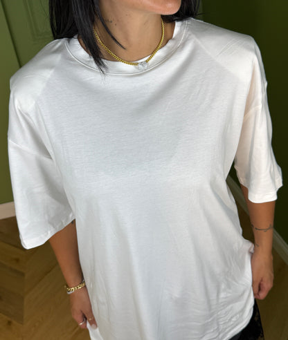 T-SHIRT OVER